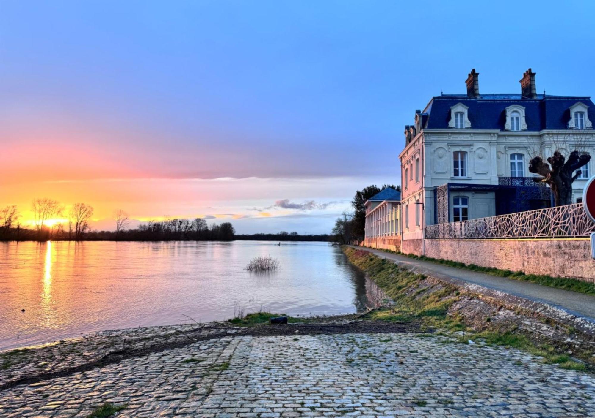 Les 3 Lieux Les Ponts-de-Cé Exterior foto