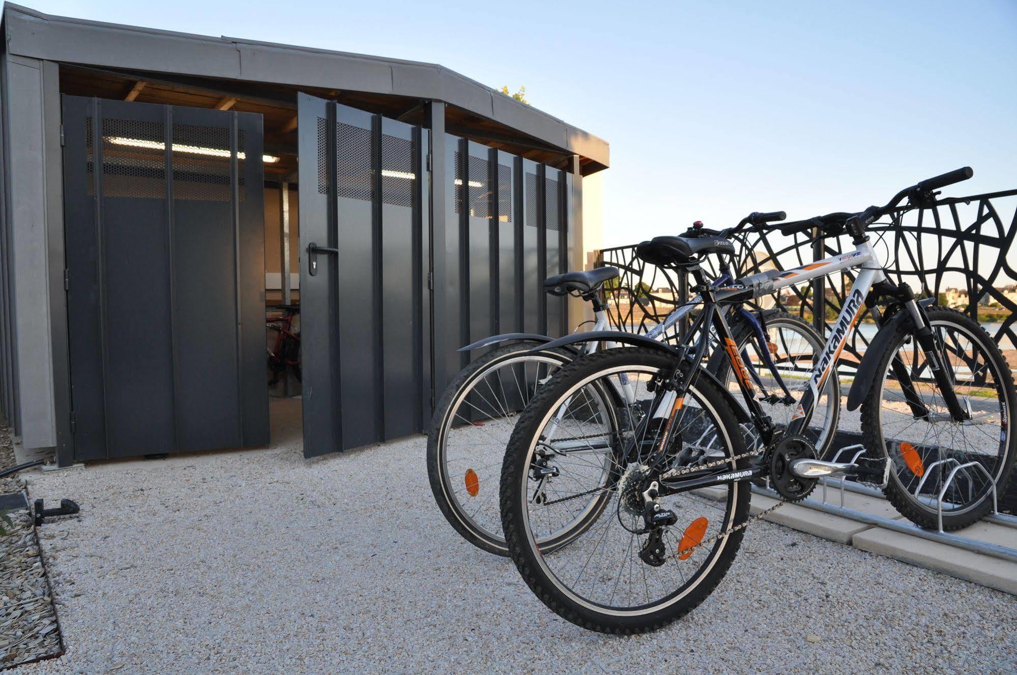 Les 3 Lieux Les Ponts-de-Cé Exterior foto